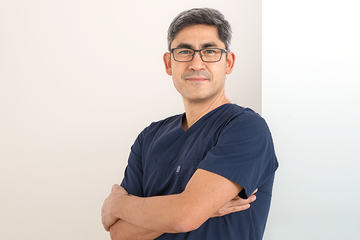 Wirbelsäulenchirurgie - Chefarzt Dr. Sascha Rhee