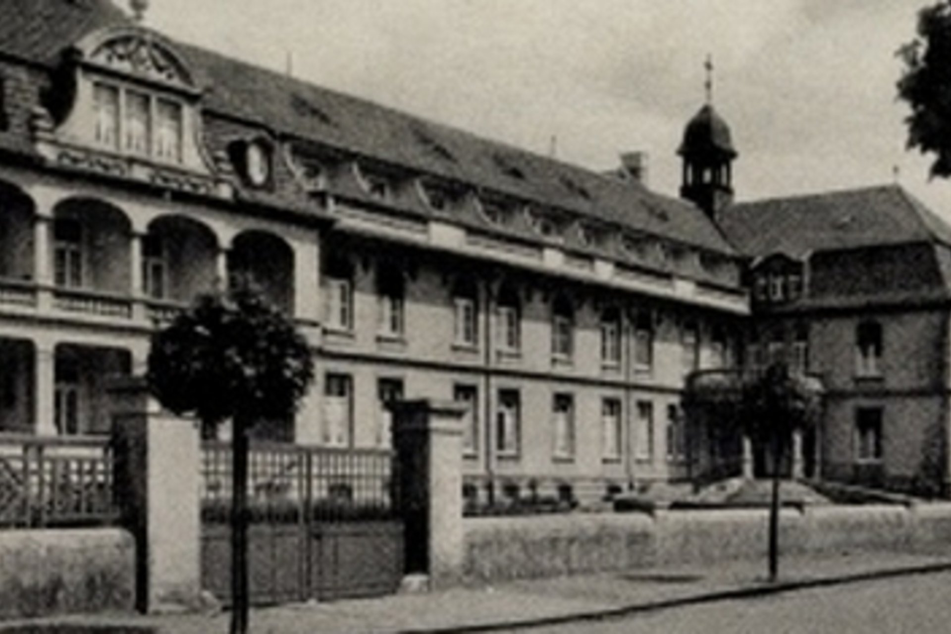 Geschichte - das Gebäude vom Hospital in den ersten Jahren