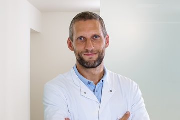 Orthopädische Klinik - Oberarzt Tobias Kuhnt 