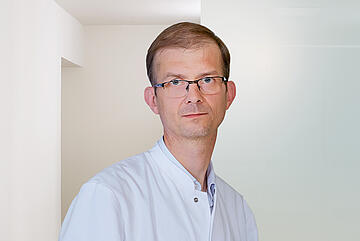 Schilddrüsen- und Nebenschilddrüsenchirurgie - Endokrinologe Dr. Dirk Sandig