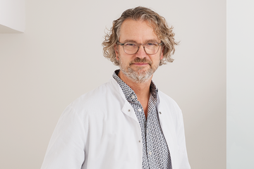 Wirbelsäulenchirurgie - Chefarzt Prof. Dr. Frank Floeth