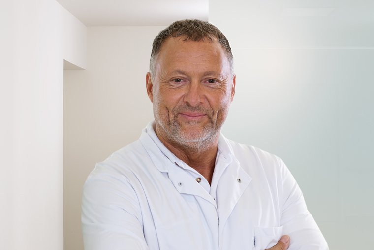 Orthopädie und Unfallchirurgie - Chefarzt Dr. med. Stefan Hinsenkamp