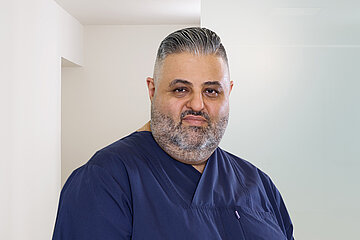 Intensiv- und Notfallmedizin - Oberarzt Sharam Pourghaffari 